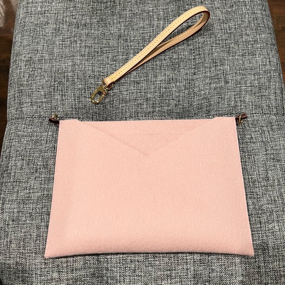 Louis Vuitton Pochette Kirigami (Large) - Picture 7 of 10